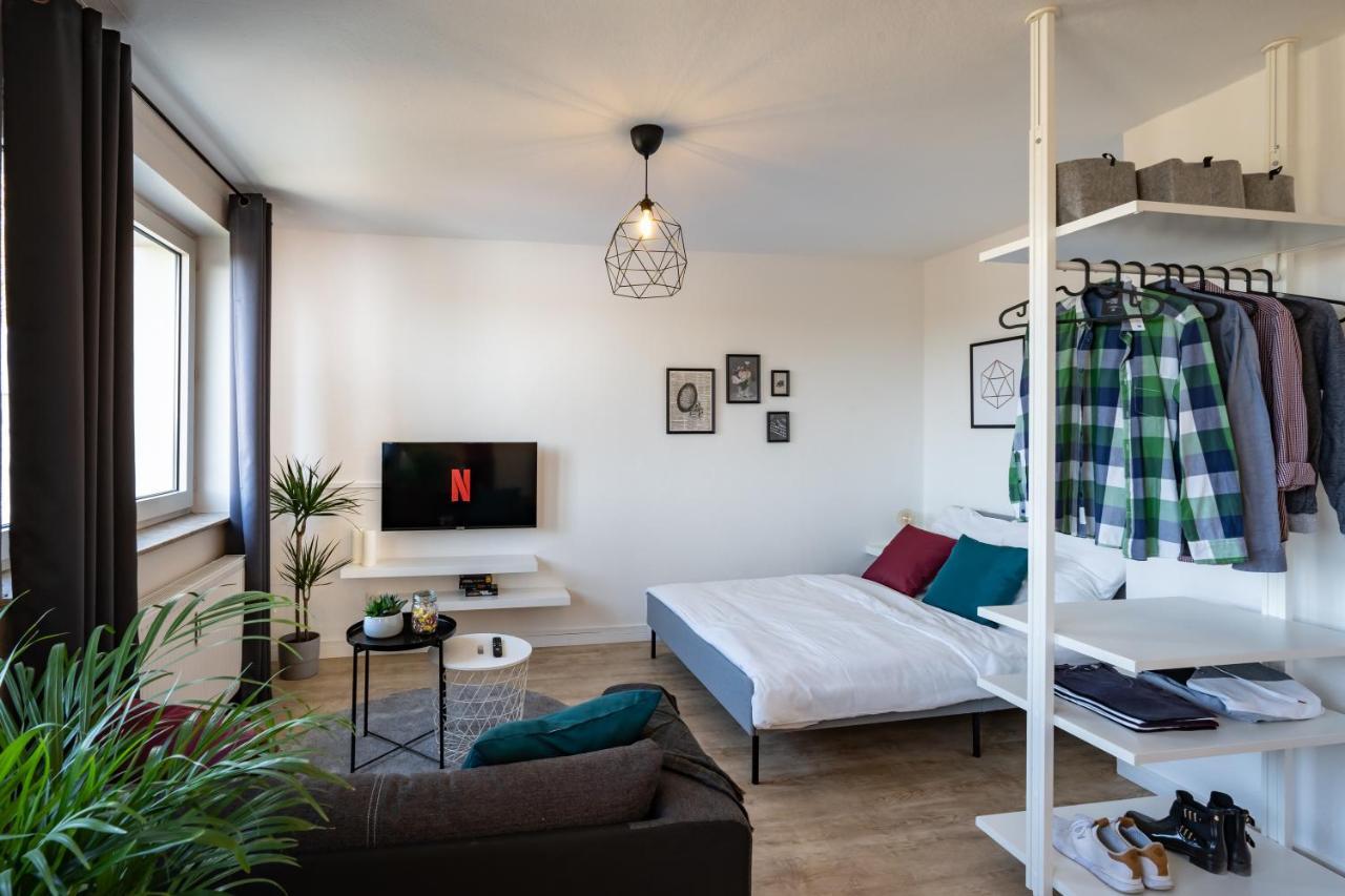 Marvlex #1 - Studio Mit Wifi Und Netflix Celle Exterior foto